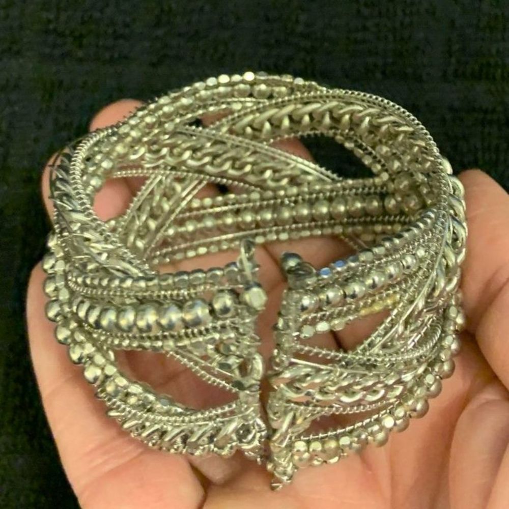 Silver Tone Bangle Bracelet 7" - Picture 7 of 12
